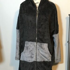 🧡NWOT🧡 WOMENS FUZZY COLOR-BLOCK WARM FULL ZIP UP HOODIE SIZE LARGE 32” LONG